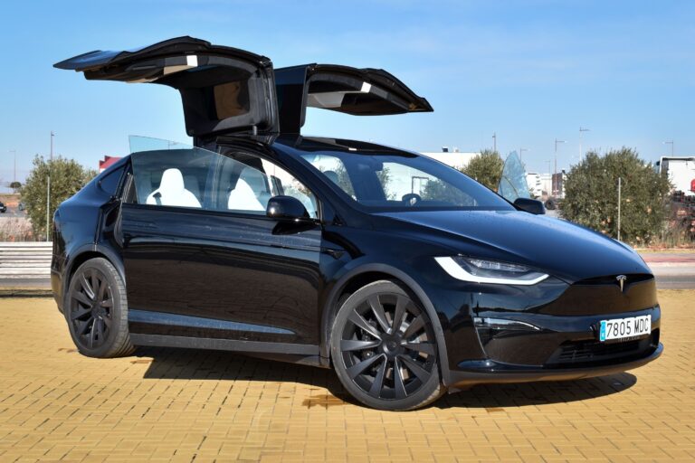 Electrificación y Sostenibilidad: Un Nuevo Horizonte para la Automoción